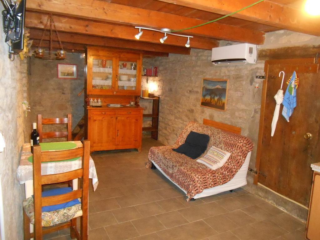La Casa Nel Bosco-Senza Auto Guest House Ponte della Venturina Ngoại thất bức ảnh